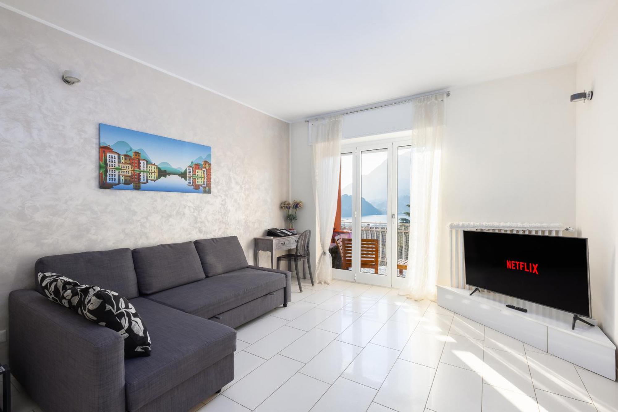 Terrazza Sul Lago - Open Space E Netflix Lecco Eksteriør billede